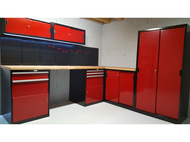 Agencement d'atelier et garage couleur rouge gamme Pro - TRM