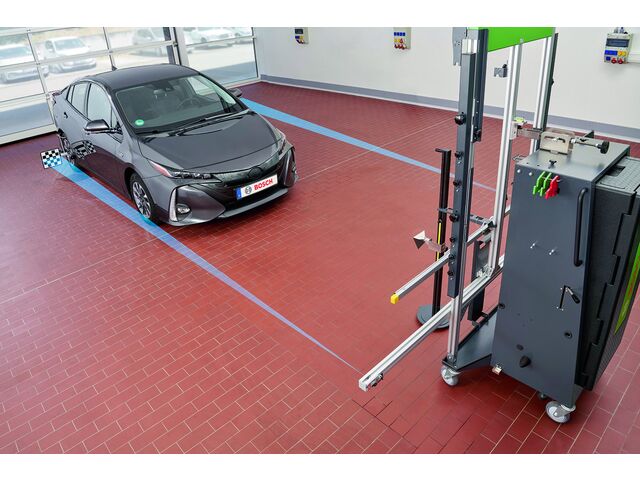 Réflecteur d'angle pour calibration des capteurs radar | CTA 120  - produit présenté par BOSCH FRANCE