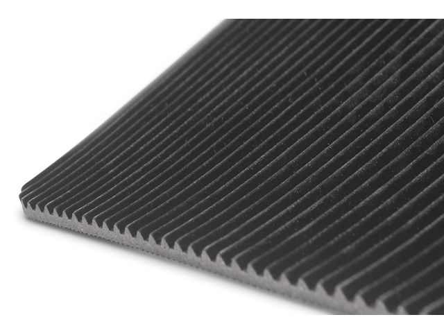 Rouleau tapis caoutchouc antid/érapant stri/é longueur 10 m