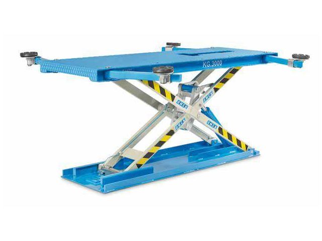 PONT CISEAUX ULTRA PLAT CAPACITE 3000 KG A POMPE HYDROPNEUMATIQUE