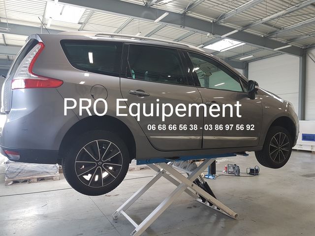 Pont  ciseaux mobile 2.7 T 220 v A PARTIR DE 990 € HT