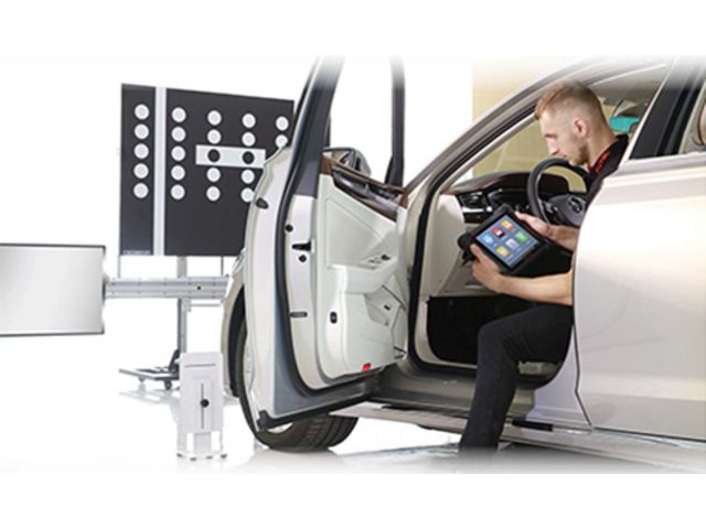 Solution d&#039;étalonnage des caméras et radar : MAXISYS ADAS
