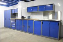 Agencement d&#039;atelier et de garage couleur bleu - TRM GARAGE PRO