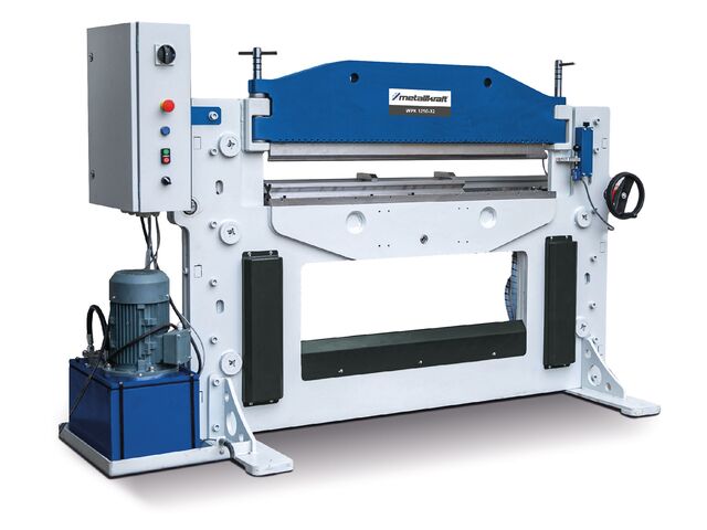 Presse plieuse motorisée hydraulique 32t largeur du travail 1250 mm épaisseurs jusque 5 mm 3 kW 400V Metallkraft WPK1250-32