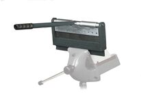 Plieuse mini pour étau d&#039;établi largeur du travail 320 mm épaisseurs jusque 1 mm en acier lame supérieure segmentée Optimum FP30