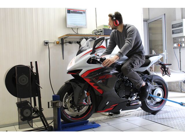 100% Gestion électronique Moto (piste ou off road)