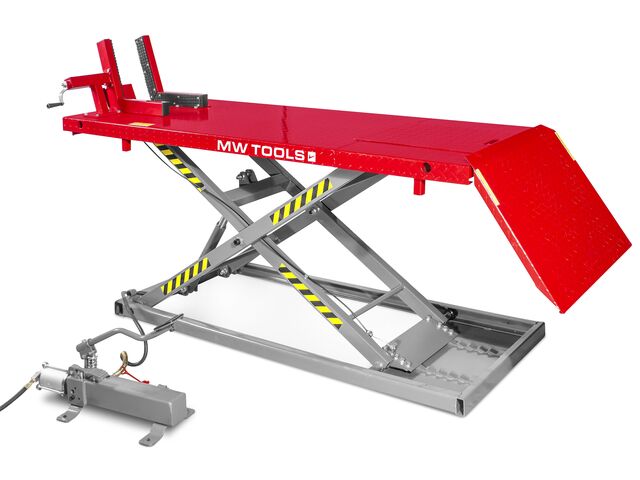 Pont élévateur moto pneumatique 700kg 1995x710mm MW Tools WT700P