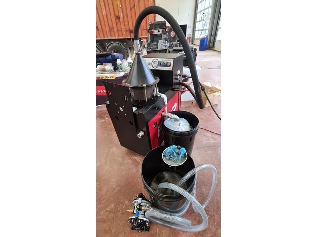 1 MACHINE EXPO PRIX REDUIT