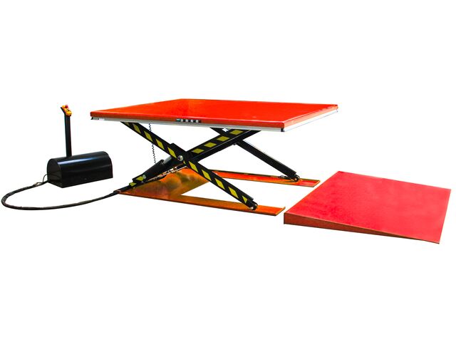 Table élévatrice à ciseaux électro-hydraulique avec rampe d'accès - Hauteur 870 mm - 2000 kg - 2,2 kW 230 V - Plateau 1600 x 1180 mm MW Tools TPSL2172
