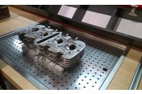 Bac inox d&#039;établi pour le travail des éléments gras