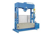 Presse d&amp;#039;atelier motorisée large 150 t OMCN O204/R