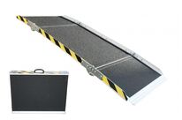 Rampe d&amp;#039;accès en aluminium 270 kg - 1850 x 750 mm - largeur utile 720 mm - Pliable en 3 sections MW Tools ARP30180