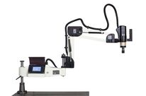 Bras de taraudage électrique M3 à M16 écran tactile PLC servo 0,6 kW 230V portée effective 1500 mm avec 8 douilles dia. 19 MW-Tech ETA1615