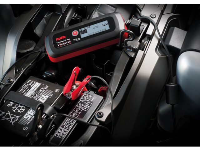 Chargeur de batterie portable d&#039;entretien 6/12V 1/1-4A Telwin T-CHARGE12 EVO