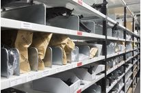 Rayonnage pour stockage de pièces détachées