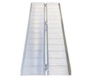 Rampe d'accès en aluminium 300 kg - 2100 x 720 mm - largeur utile 660 mm - pliable MW Tools ARP1004