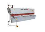 Cisaille guillotine hydraulique NC avec une largeur de travail de 3200 mm capacité de coupe de 6 mm 7,5 kW 400 V MW-Tech CGH3206